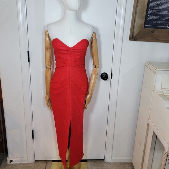 Lovers + Friends Cubales Red Lace Midi Dress Size Small Romantic & Chic - Picture 1 of 12